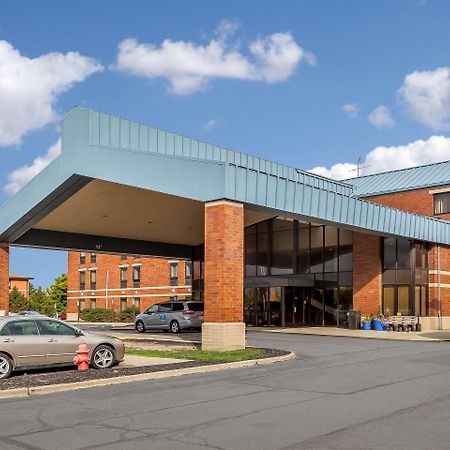 Comfort Inn Cleveland Airport Мидълбърг Хайтс Екстериор снимка